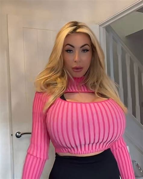 maddison fox onlyfans|OnlyFans model wows internet with surgery but。